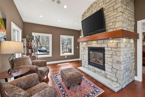 19055 Ridgewood Road Deephaven MN 55391