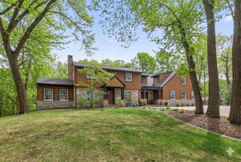 19055 Ridgewood Road Deephaven MN 55391