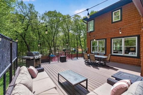 19055 Ridgewood Road Deephaven MN 55391