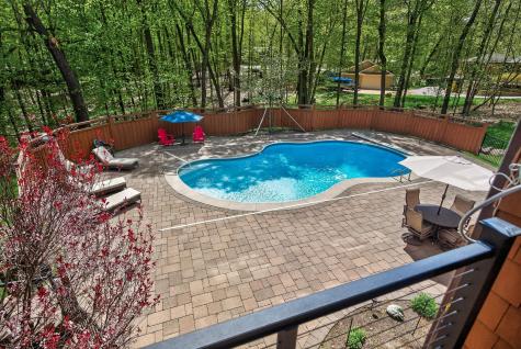 19055 Ridgewood Road Deephaven MN 55391