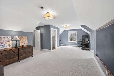 19055 Ridgewood Road Deephaven MN 55391