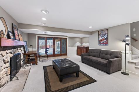 19055 Ridgewood Road Deephaven MN 55391