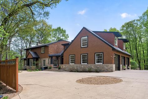 19055 Ridgewood Road Deephaven MN 55391