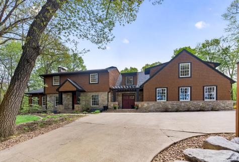 19055 Ridgewood Road Deephaven MN 55391