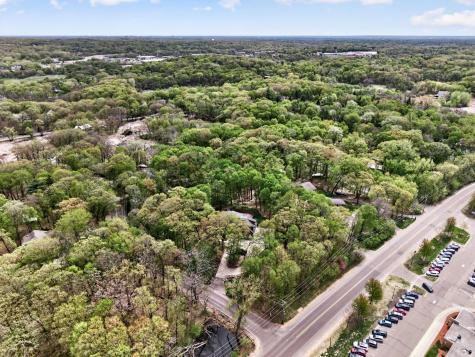 19055 Ridgewood Road Deephaven MN 55391