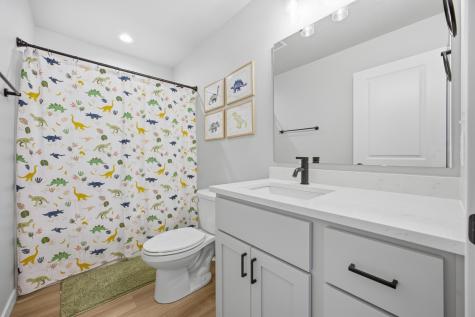 6862 Thomas Street Horace ND 58047