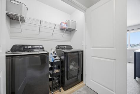 6862 Thomas Street Horace ND 58047