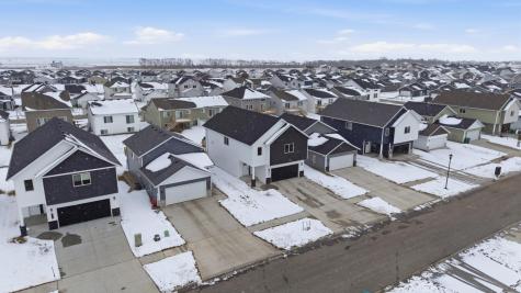 6862 Thomas Street Horace ND 58047