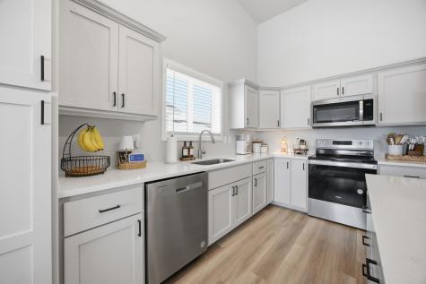 6862 Thomas Street Horace ND 58047