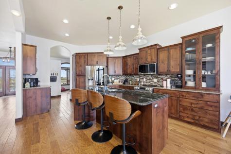 16496 42nd Street SE Mapleton ND 58059