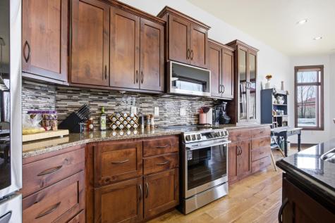 16496 42nd Street SE Mapleton ND 58059