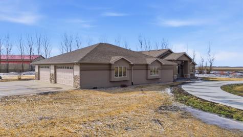 16496 42nd Street SE Mapleton ND 58059