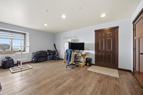 16496 42nd Street SE Mapleton ND 58059