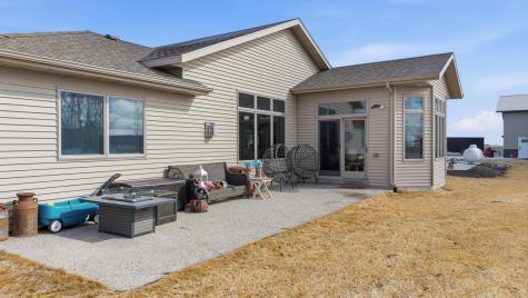 16496 42nd Street SE Mapleton ND 58059
