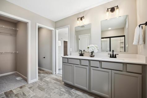17962 Genoa Drive Lakeville MN 55044