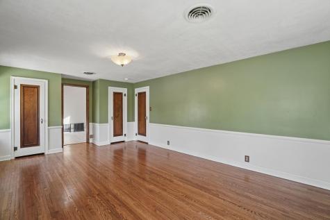 825 14th Street E Glencoe MN 55336
