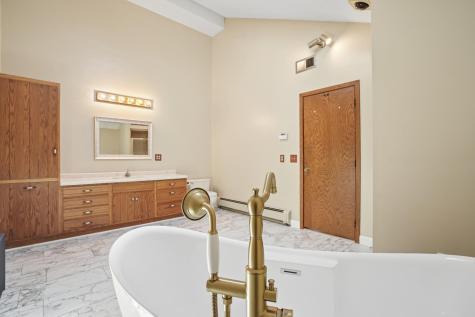 825 14th Street E Glencoe MN 55336