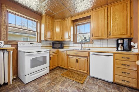 1529 4th Avenue S Fargo ND 58103