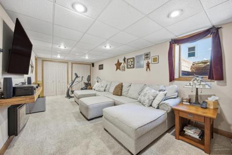 1529 4th Avenue S Fargo ND 58103