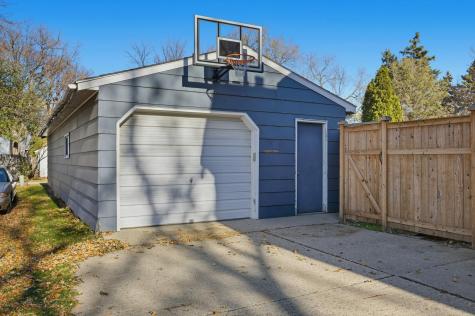 1529 4th Avenue S Fargo ND 58103