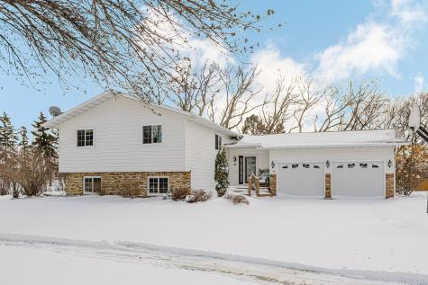 2202 15th Avenue S Fargo ND 58103