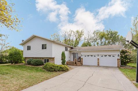 2202 15th Avenue S Fargo ND 58103