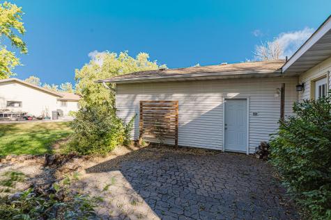 2202 15th Avenue S Fargo ND 58103