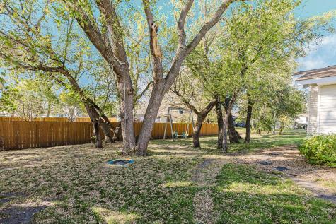 2202 15th Avenue S Fargo ND 58103