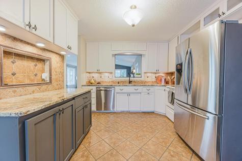 2202 15th Avenue S Fargo ND 58103