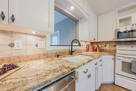 2202 15th Avenue S Fargo ND 58103