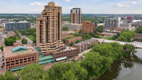 110 Bank Street SE Minneapolis MN 55414