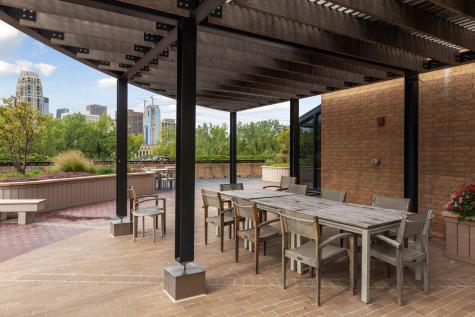 110 Bank Street SE Minneapolis MN 55414