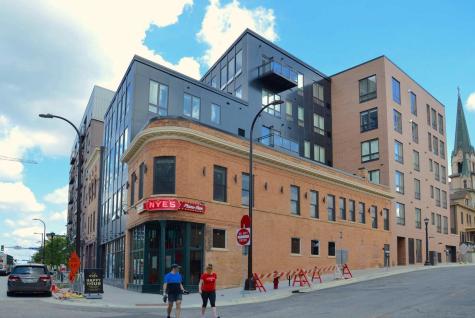 110 Bank Street SE Minneapolis MN 55414
