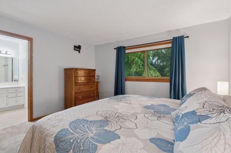 1603 Raindrop Drive Eagan MN 55121