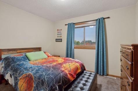 1603 Raindrop Drive Eagan MN 55121