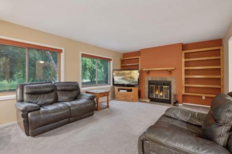 1603 Raindrop Drive Eagan MN 55121