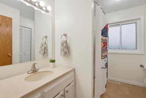 1603 Raindrop Drive Eagan MN 55121