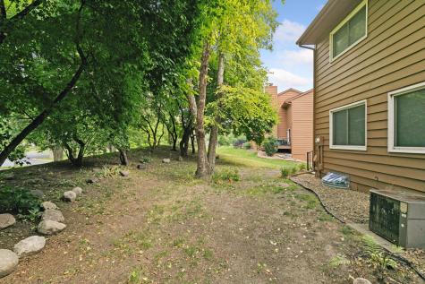 1603 Raindrop Drive Eagan MN 55121