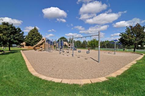 1603 Raindrop Drive Eagan MN 55121