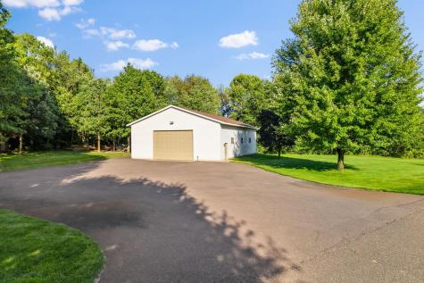39541 Eastwood Avenue North Branch MN 55056