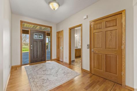 39541 Eastwood Avenue North Branch MN 55056