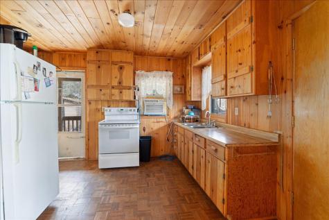 2014 W Frazer Bay Road Cook MN 55723