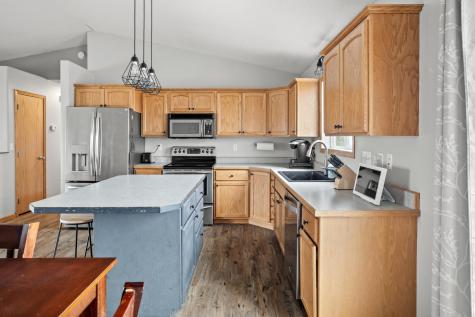 952 38 1/2 Avenue W West Fargo ND 58078