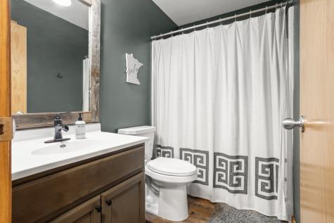 952 38 1/2 Avenue W West Fargo ND 58078