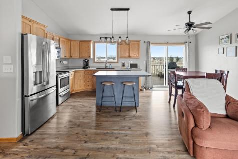 952 38 1/2 Avenue W West Fargo ND 58078