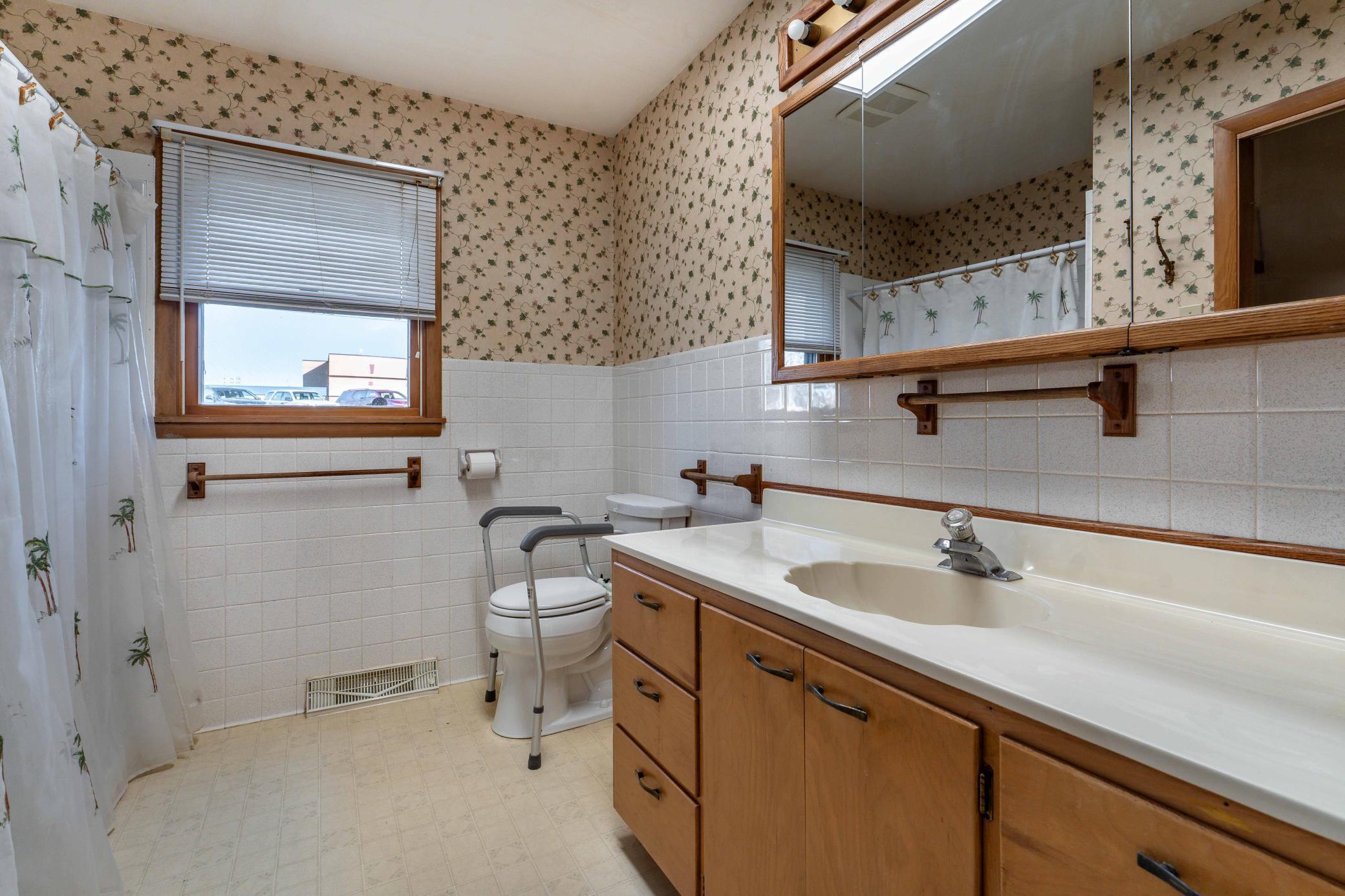 406 W Main Street Battle Lake MN 56515