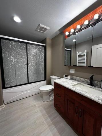 15913 810th Avenue Glenville MN 56036