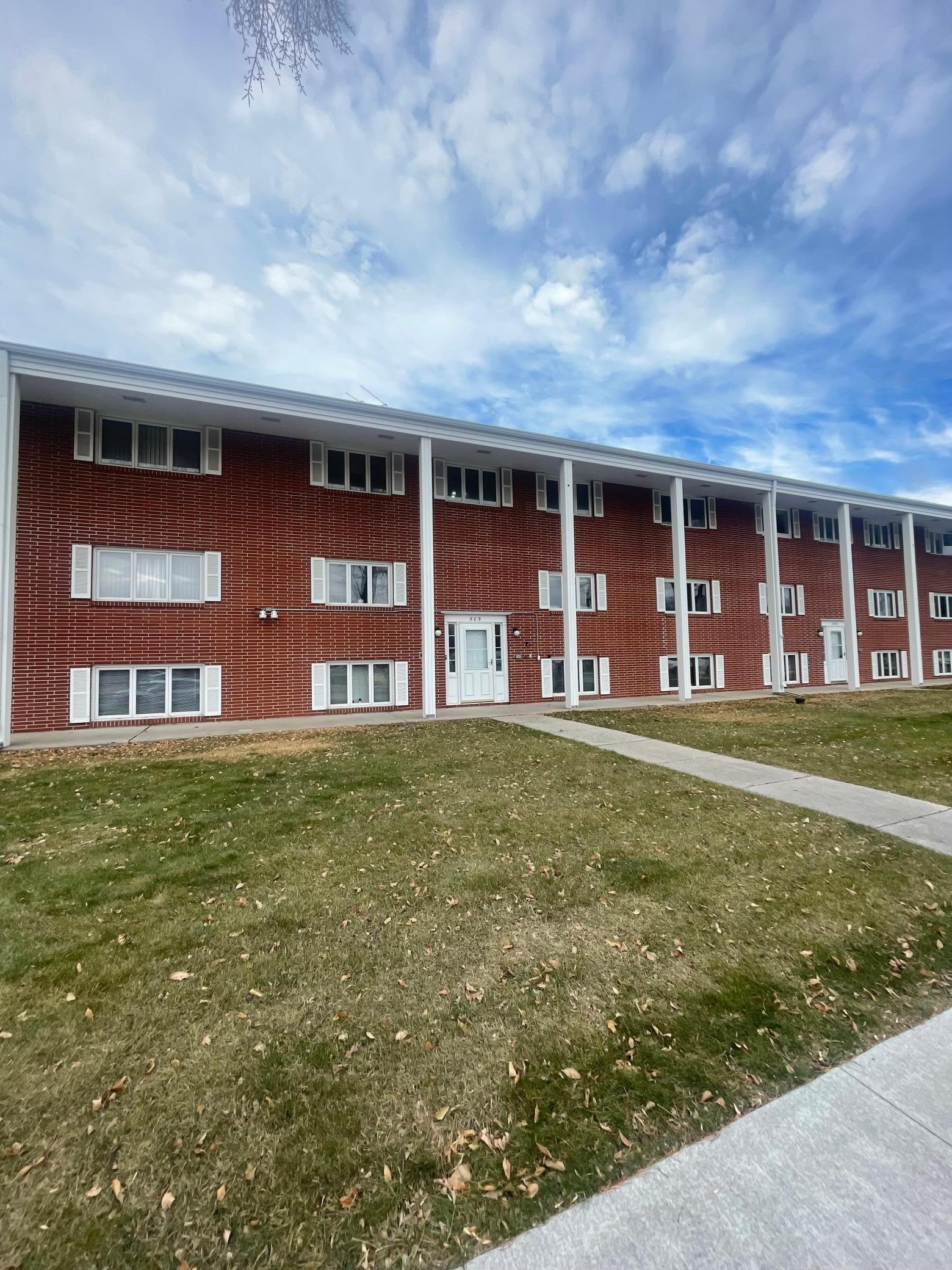 809 6th Avenue N Fargo ND 58102