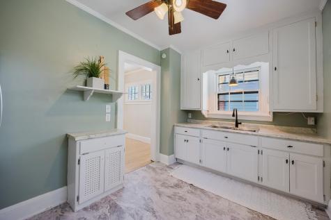 912 11th Street S Moorhead MN 56560