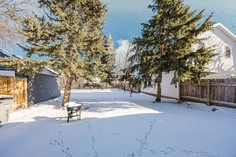 912 11th Street S Moorhead MN 56560